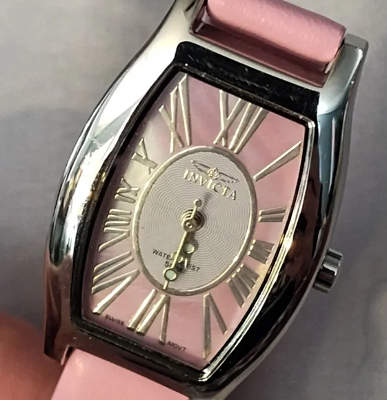 Invicta | Accessories | Womens Invicta Watch Needs A Battery  display picture 1